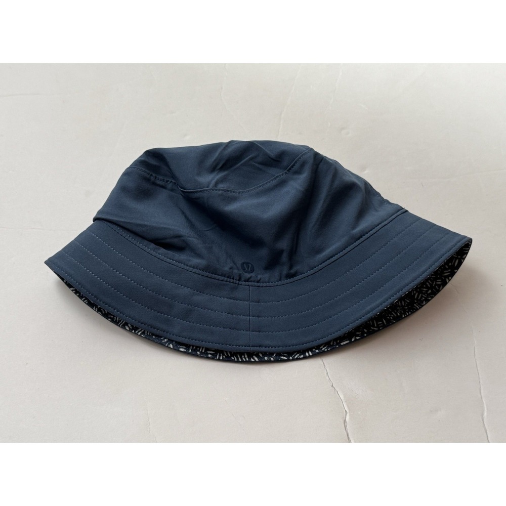 Lululemon One Size Multicolor Reversible Bucket Hat